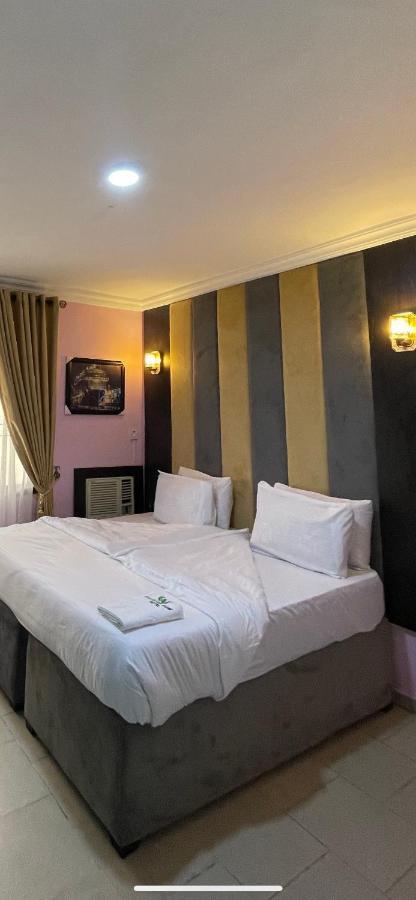 Alluring View Hotel - Allen Avenue Lagos Zewnętrze zdjęcie