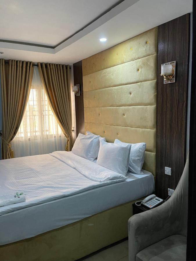 Alluring View Hotel - Allen Avenue Lagos Zewnętrze zdjęcie