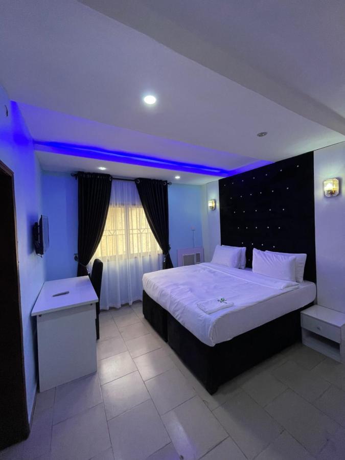 Alluring View Hotel - Allen Avenue Lagos Zewnętrze zdjęcie
