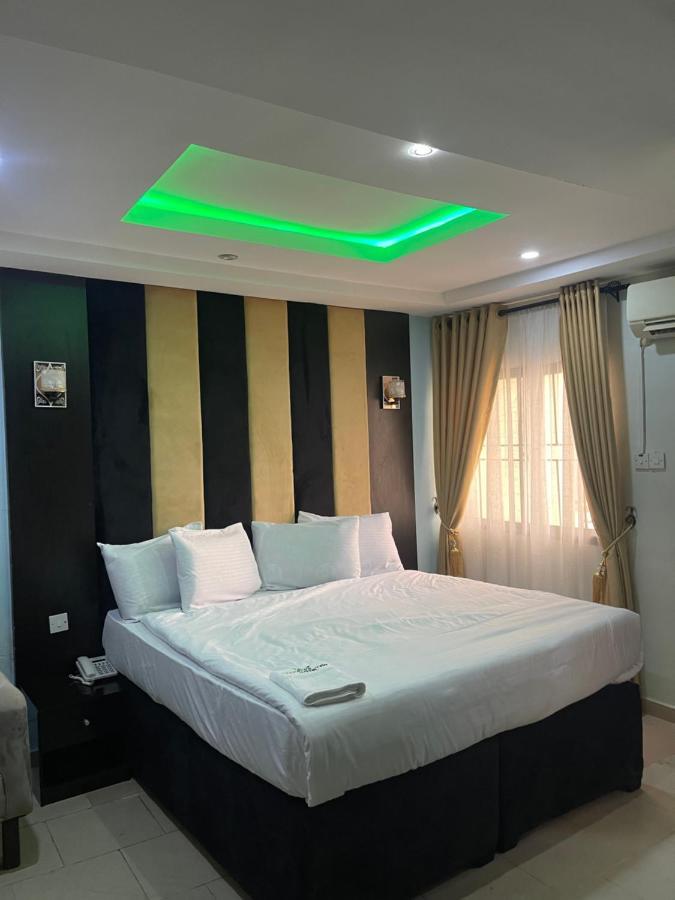 Alluring View Hotel - Allen Avenue Lagos Zewnętrze zdjęcie